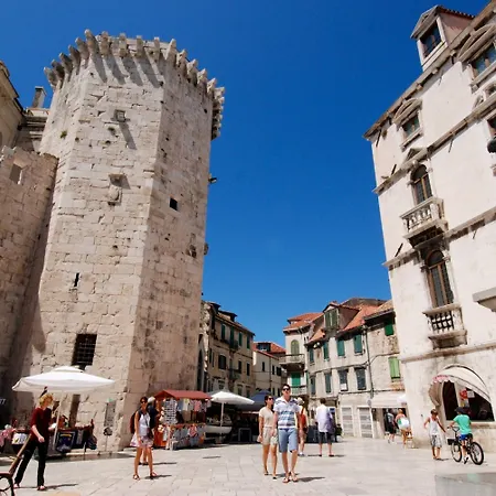 Apartman 2-bdr With Shared Garden 3 Min Walk To